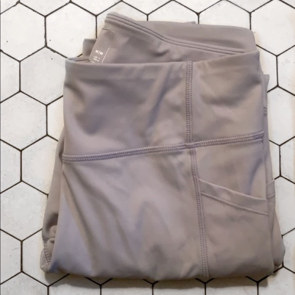 Gray 7/8 Leggings - Picture 5 of 5